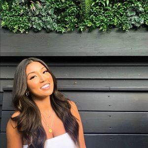 Meet your Posher, Racquel